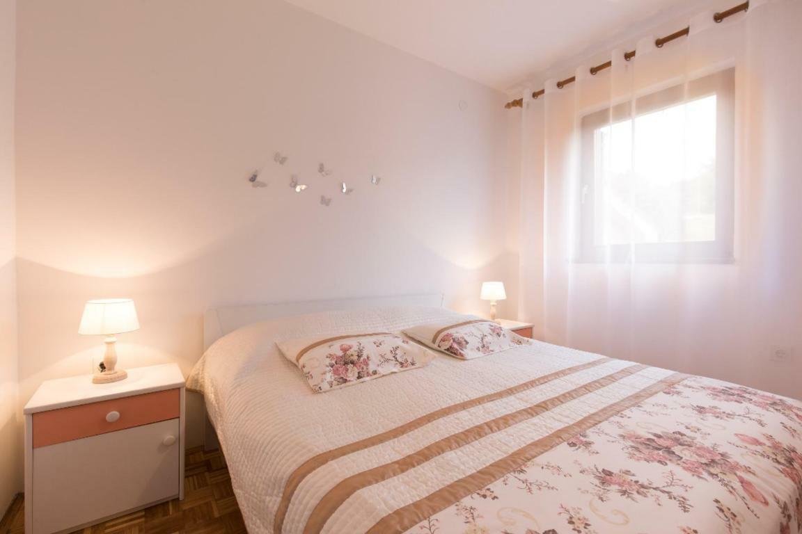 Apartment Calista Rabac Bagian luar foto