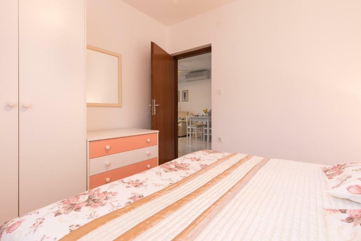 Apartment Calista Rabac Bagian luar foto