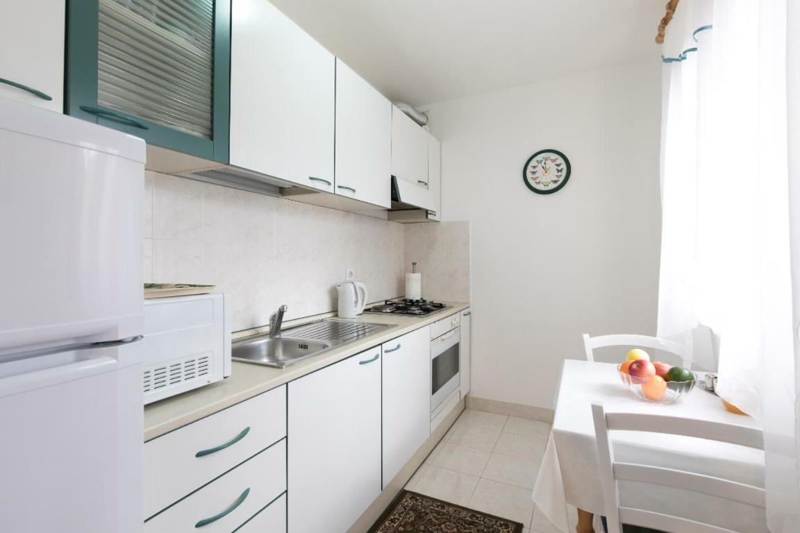 Apartment Calista Rabac Bagian luar foto