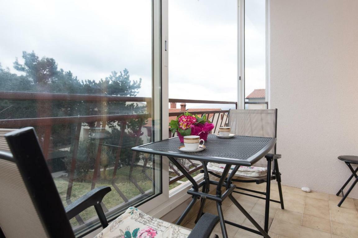 Apartment Calista Rabac Bagian luar foto